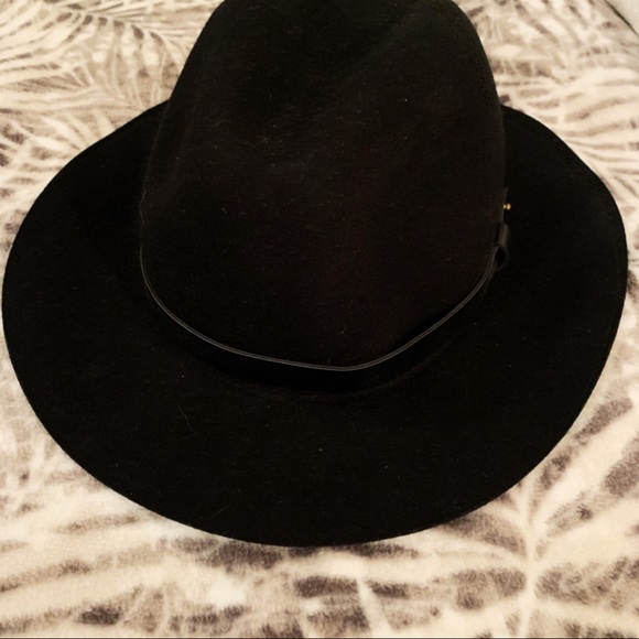 H&M Accessories - Black Hat